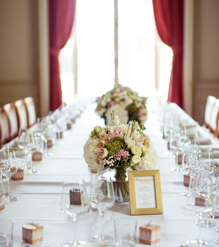 Un Jour en Couleurs wedding planner Louise Brasset table